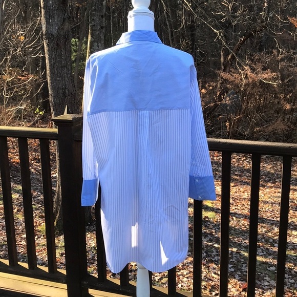 NWT! ZARA Woman Size L White with Blue striped high Top - Picture 4 of 8